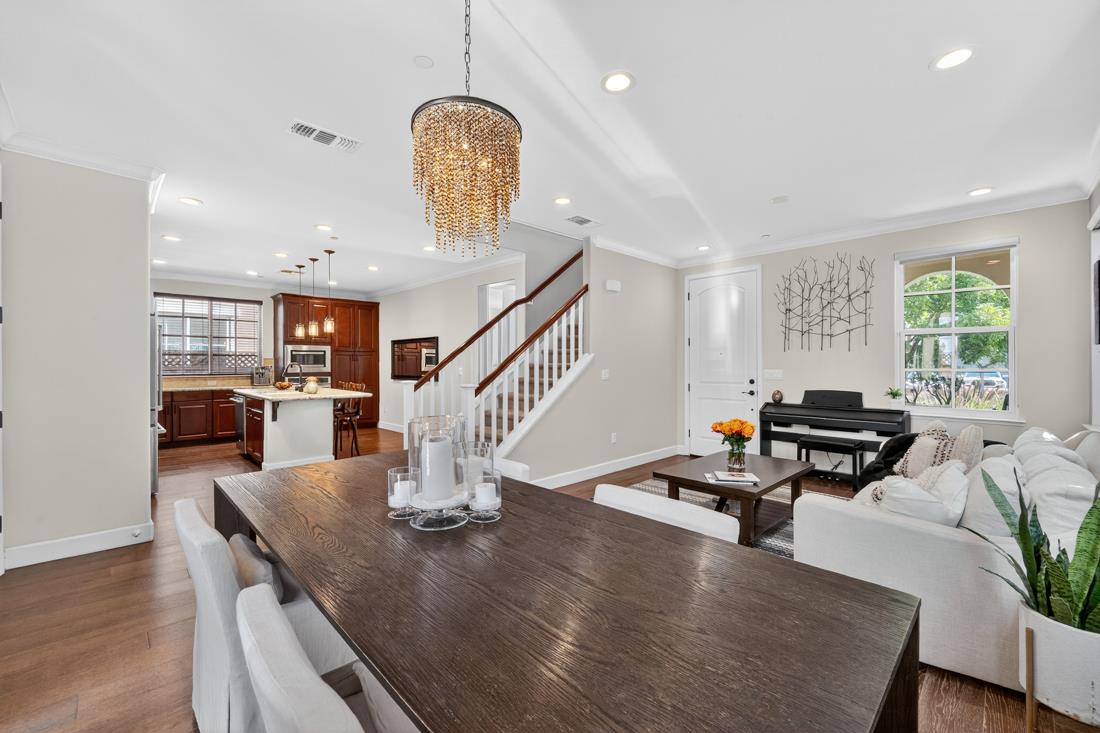 Detail Gallery Image 11 of 24 For 14145 Capri Dr, Los Gatos,  CA 95032 - 4 Beds | 3 Baths