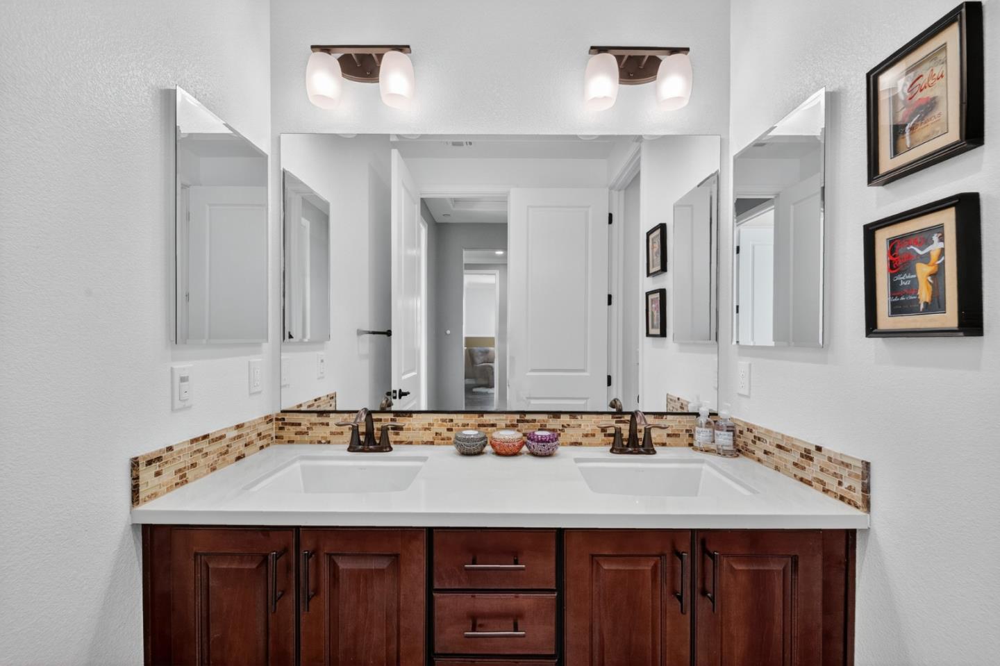 Detail Gallery Image 21 of 24 For 14145 Capri Dr, Los Gatos,  CA 95032 - 4 Beds | 3 Baths