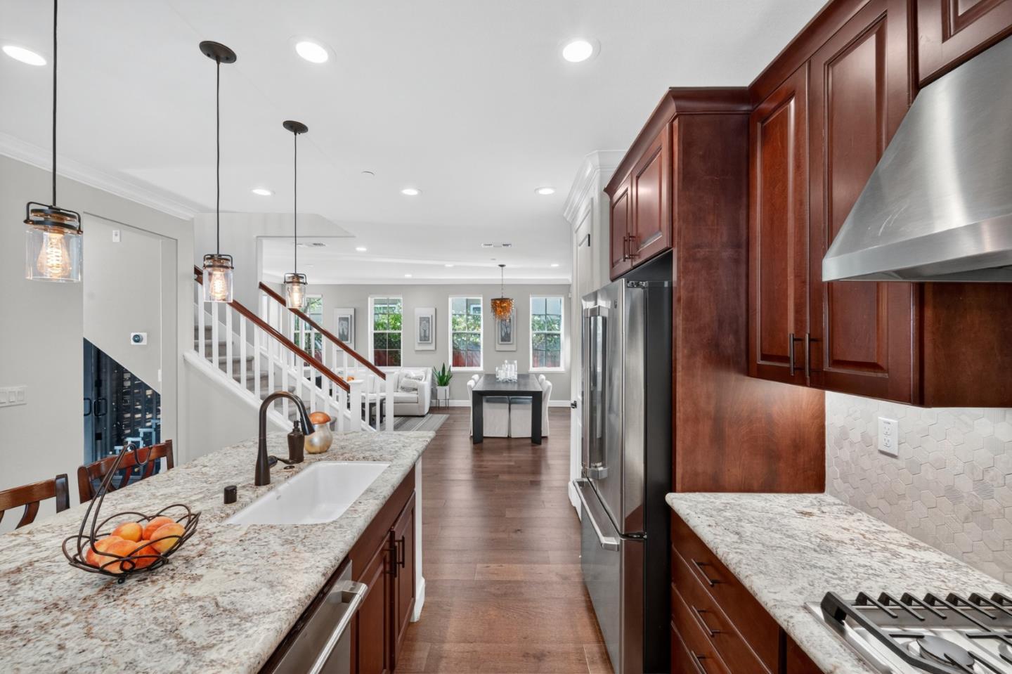 Detail Gallery Image 5 of 24 For 14145 Capri Dr, Los Gatos,  CA 95032 - 4 Beds | 3 Baths