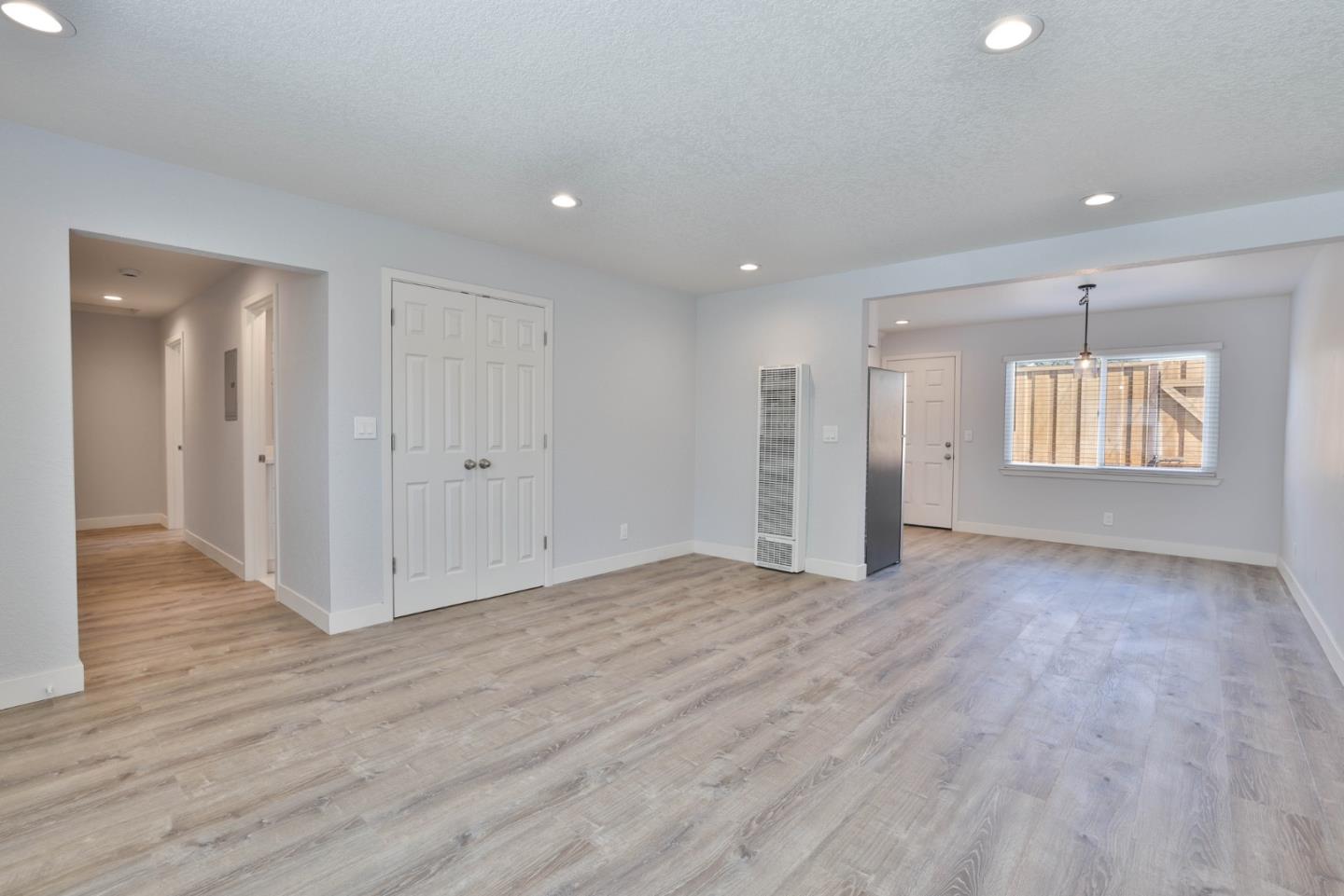 Detail Gallery Image 17 of 21 For 3519 Hoover St, Redwood City,  CA 94063 - – Beds | – Baths