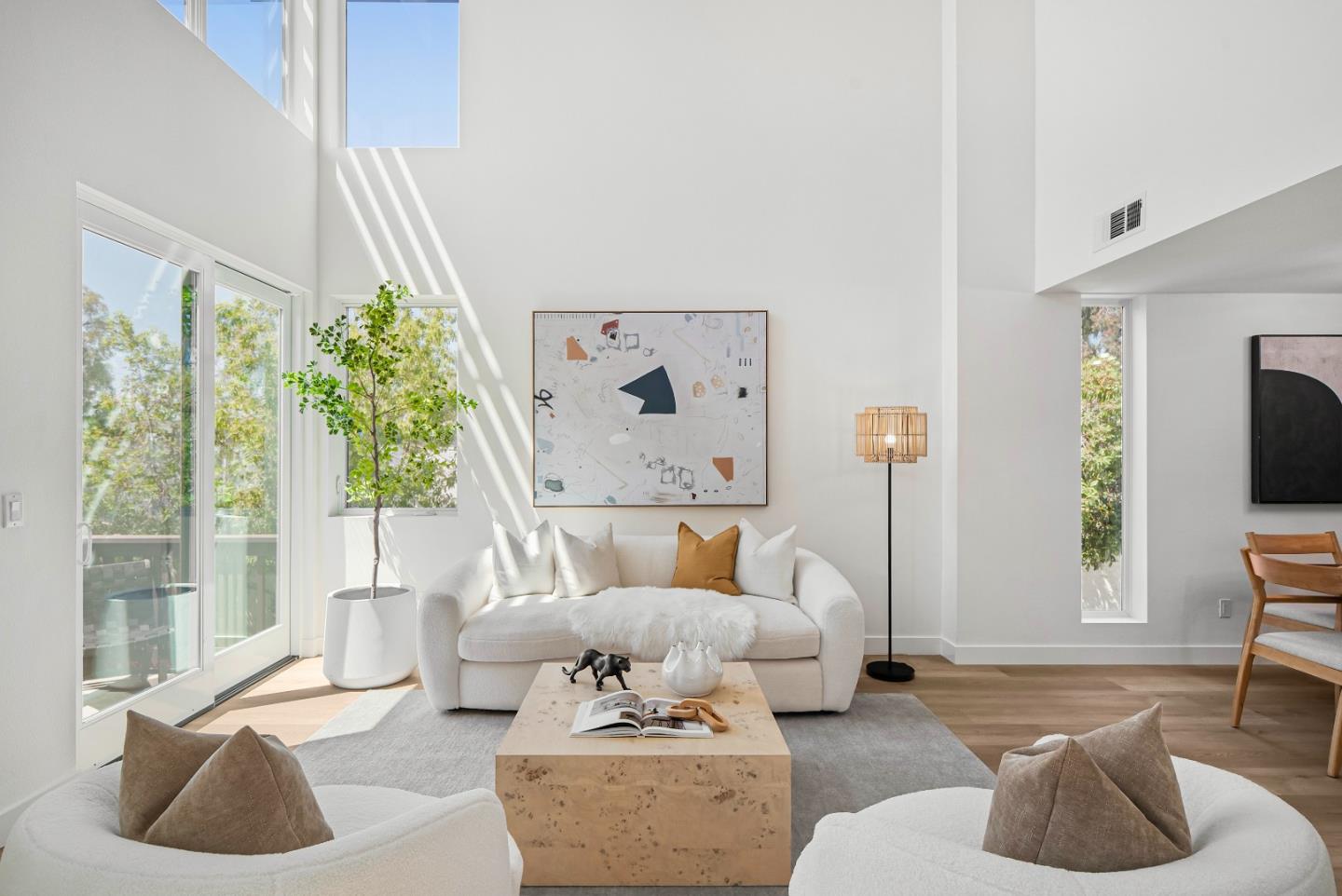 Detail Gallery Image 5 of 50 For 3180 Berryessa St, Palo Alto,  CA 94303 - 3 Beds | 3/1 Baths