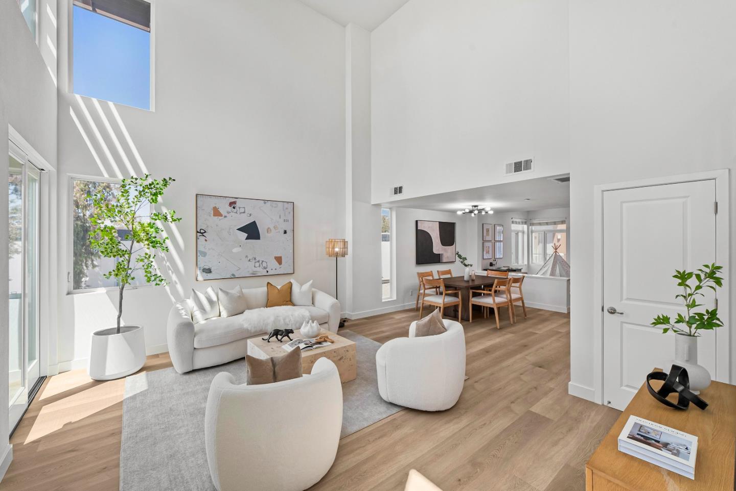 Detail Gallery Image 7 of 50 For 3180 Berryessa St, Palo Alto,  CA 94303 - 3 Beds | 3/1 Baths