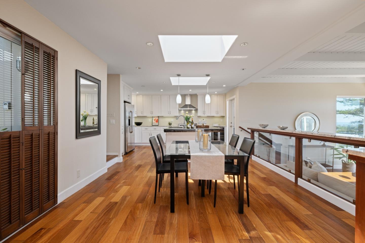 Detail Gallery Image 10 of 71 For 115 Del Monte Rd, El Granada,  CA 94018 - 3 Beds | 3/1 Baths