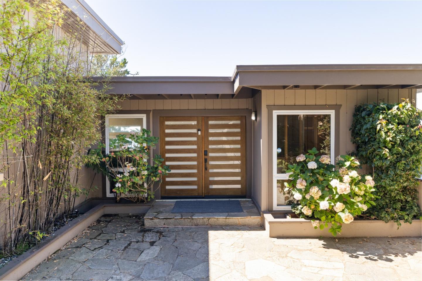 Detail Gallery Image 2 of 71 For 115 Del Monte Rd, El Granada,  CA 94018 - 3 Beds | 3/1 Baths