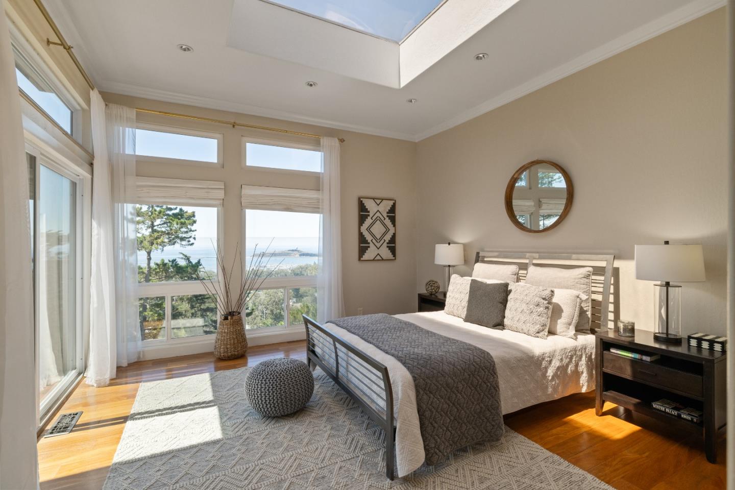 Detail Gallery Image 25 of 71 For 115 Del Monte Rd, El Granada,  CA 94018 - 3 Beds | 3/1 Baths