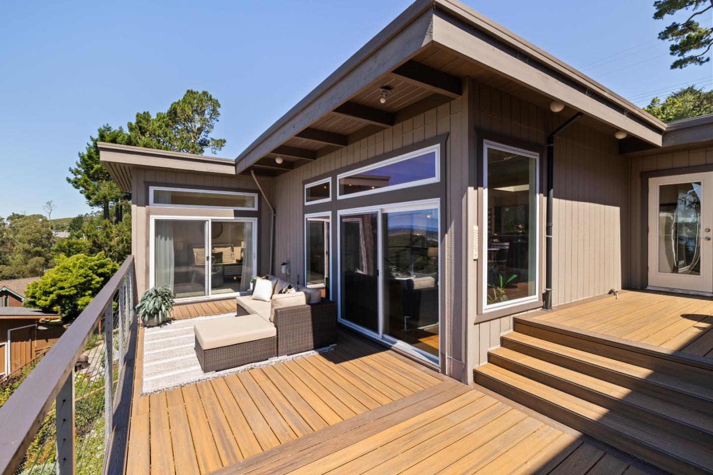 Detail Gallery Image 35 of 71 For 115 Del Monte Rd, El Granada,  CA 94018 - 3 Beds | 3/1 Baths