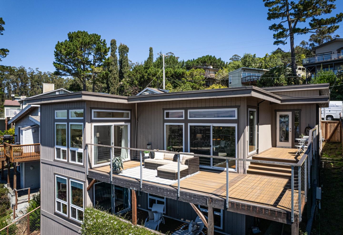 Detail Gallery Image 63 of 71 For 115 Del Monte Rd, El Granada,  CA 94018 - 3 Beds | 3/1 Baths