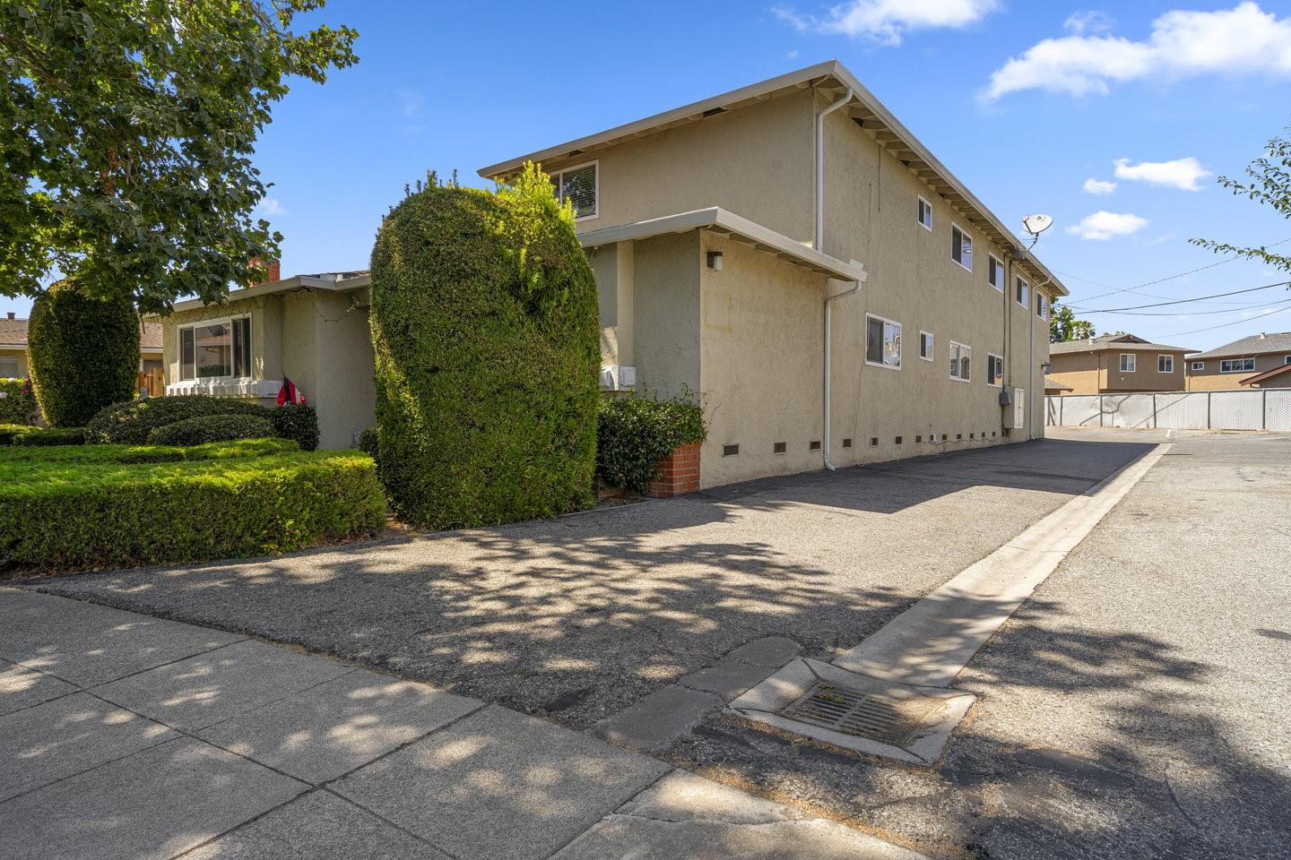 Detail Gallery Image 2 of 84 For 115 Superior Dr, Campbell,  CA 95008 - – Beds | – Baths