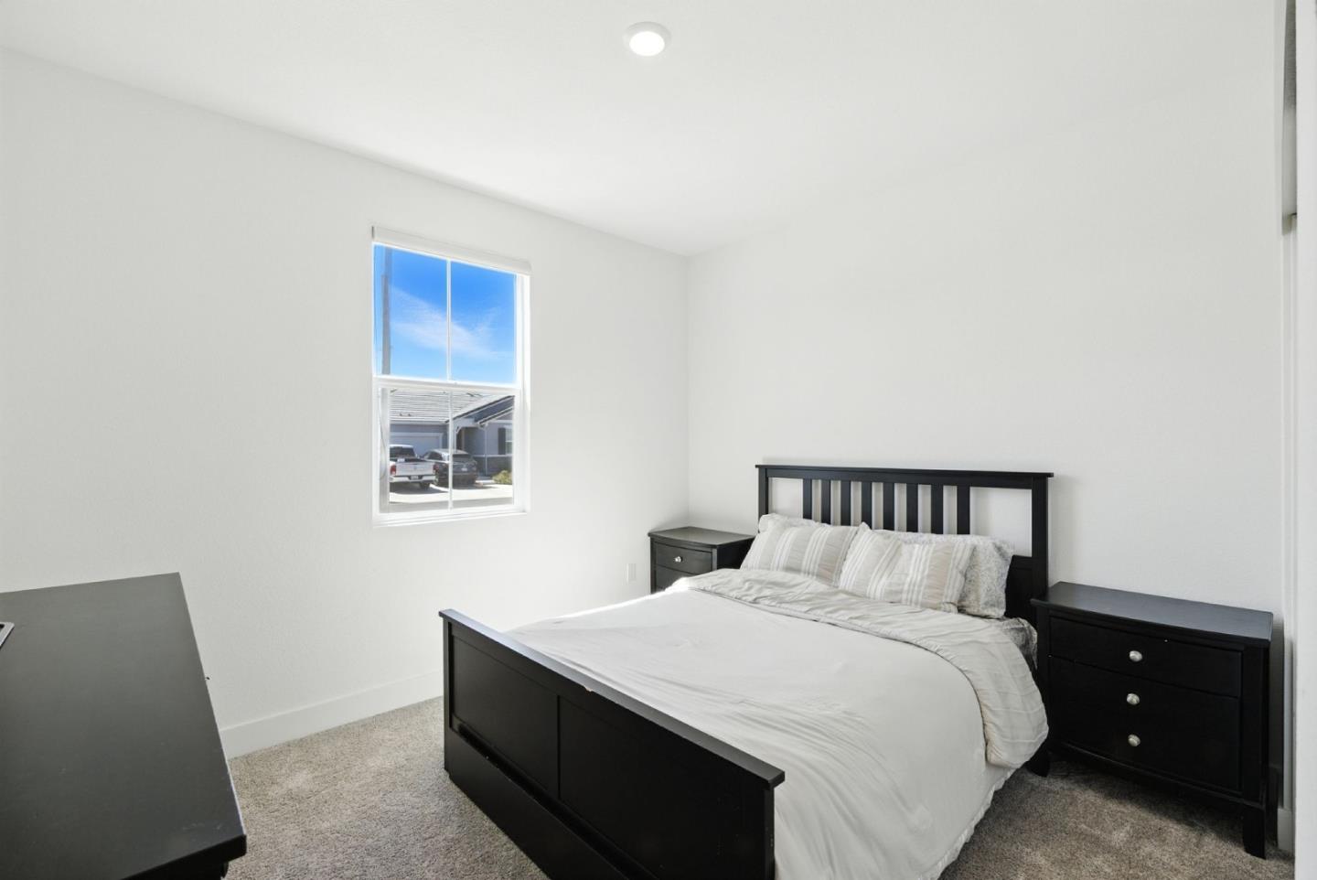 Detail Gallery Image 19 of 65 For 1900 Lotus Ct, Hollister,  CA 95023 - 5 Beds | 4 Baths