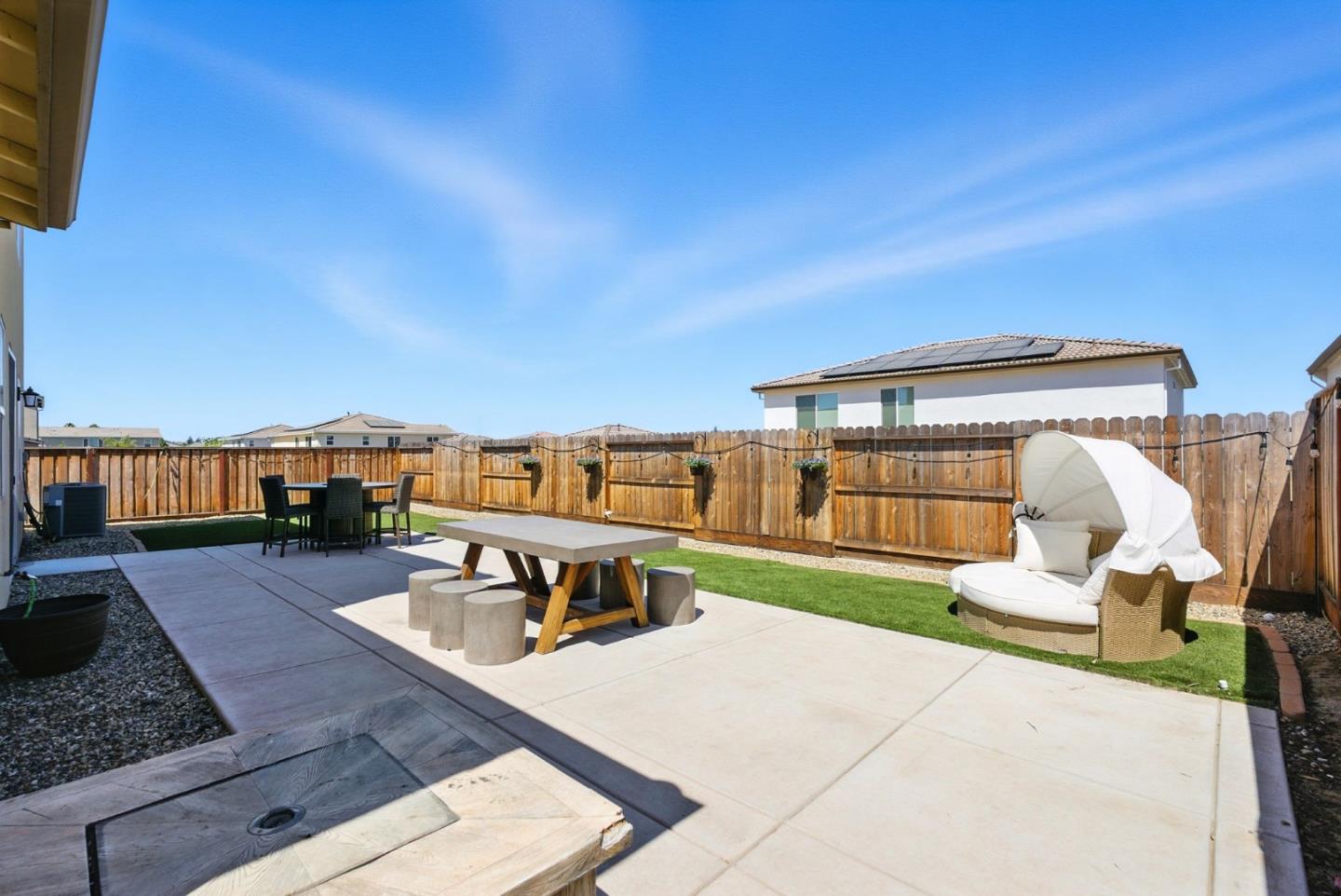 Detail Gallery Image 43 of 65 For 1900 Lotus Ct, Hollister,  CA 95023 - 5 Beds | 4 Baths