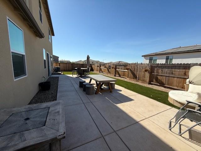 Detail Gallery Image 6 of 7 For 1900 Lotus Ct, Hollister,  CA 95023 - 5 Beds | 4 Baths
