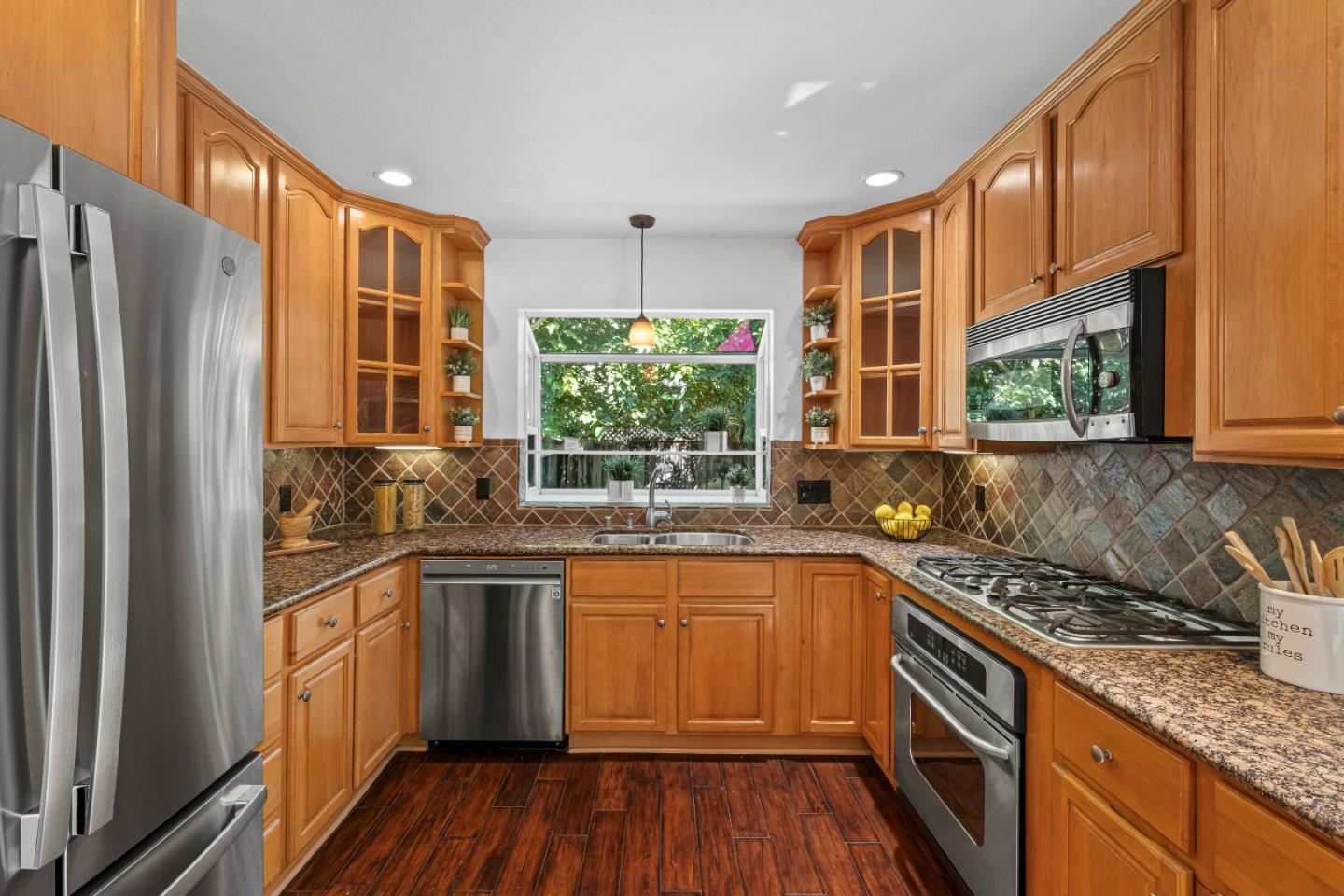 Detail Gallery Image 15 of 32 For 6375 San Anselmo Way, San Jose,  CA 95119 - 2 Beds | 2 Baths
