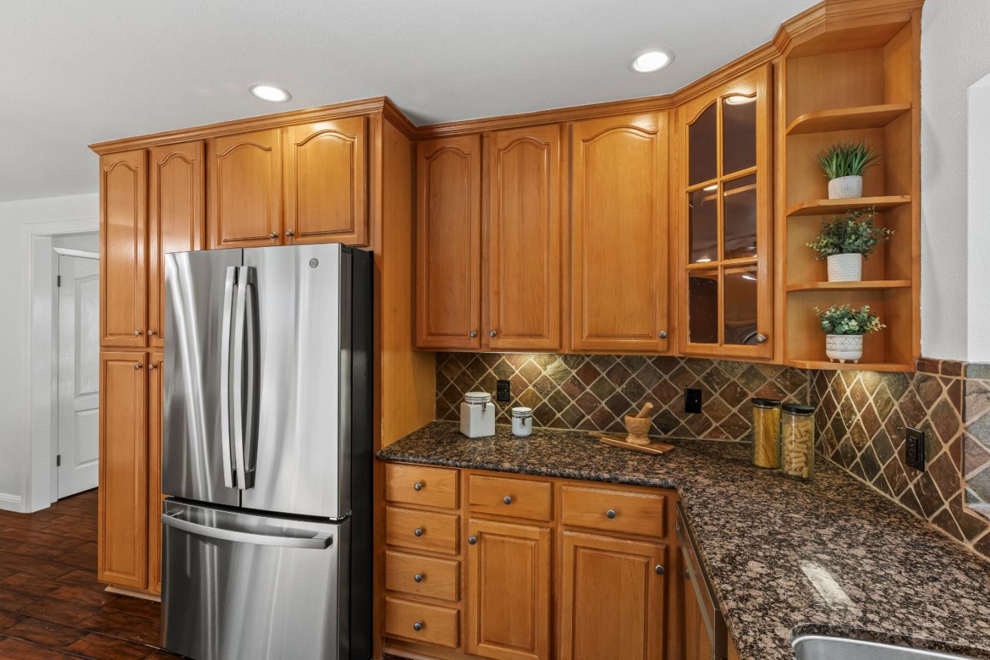 Detail Gallery Image 16 of 32 For 6375 San Anselmo Way, San Jose,  CA 95119 - 2 Beds | 2 Baths