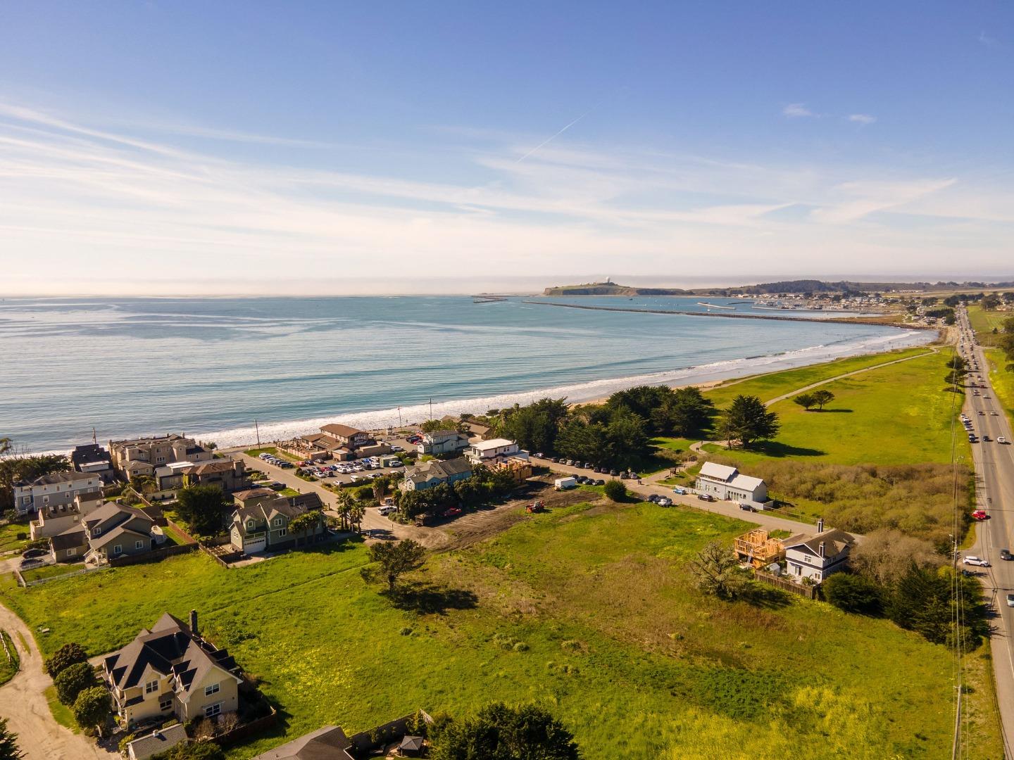 Detail Gallery Image 4 of 4 For 121 Magellan Ave, Half Moon Bay,  CA 94019 - – Beds | – Baths