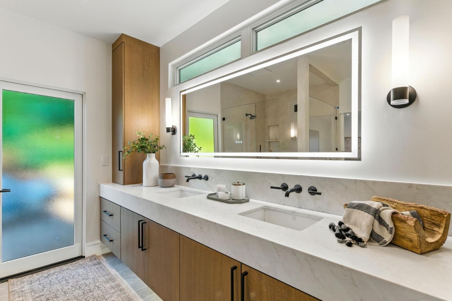Detail Gallery Image 19 of 42 For 633 Manzanita Ave, Corte Madera,  CA 94925 - 4 Beds | 4/1 Baths