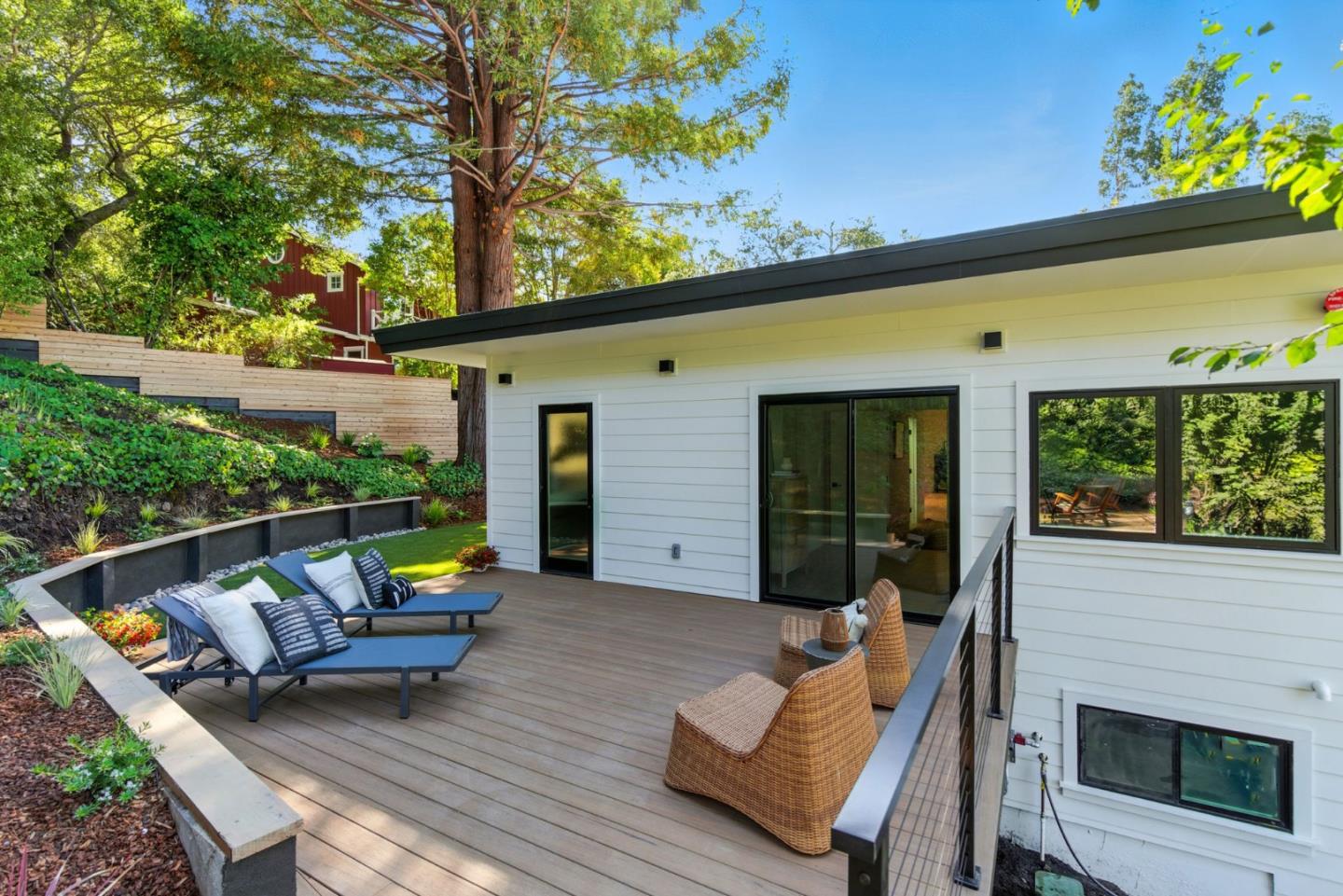 Detail Gallery Image 23 of 42 For 633 Manzanita Ave, Corte Madera,  CA 94925 - 4 Beds | 4/1 Baths
