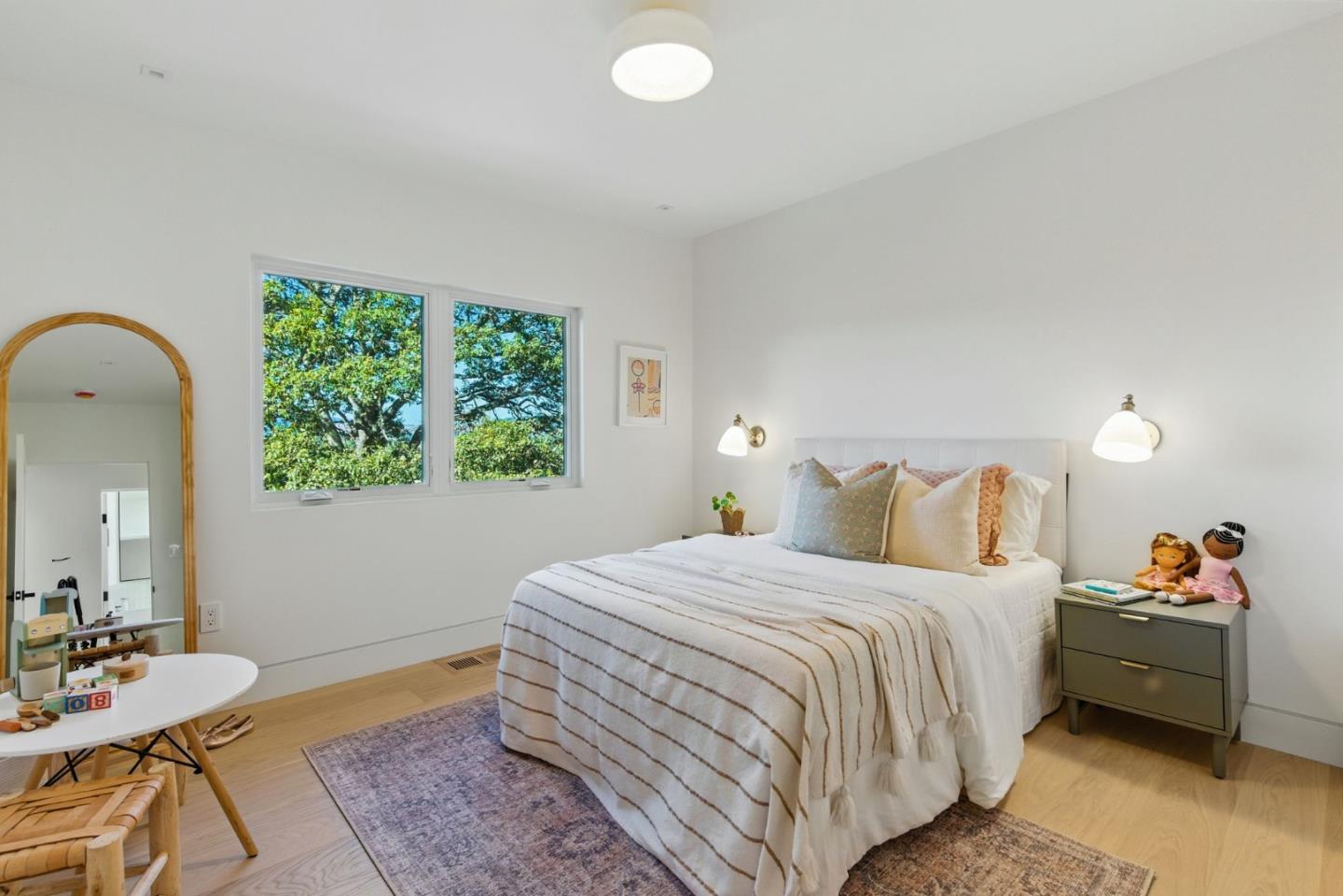 Detail Gallery Image 27 of 42 For 633 Manzanita Ave, Corte Madera,  CA 94925 - 4 Beds | 4/1 Baths
