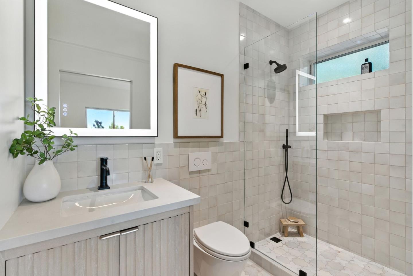 Detail Gallery Image 33 of 42 For 633 Manzanita Ave, Corte Madera,  CA 94925 - 4 Beds | 4/1 Baths
