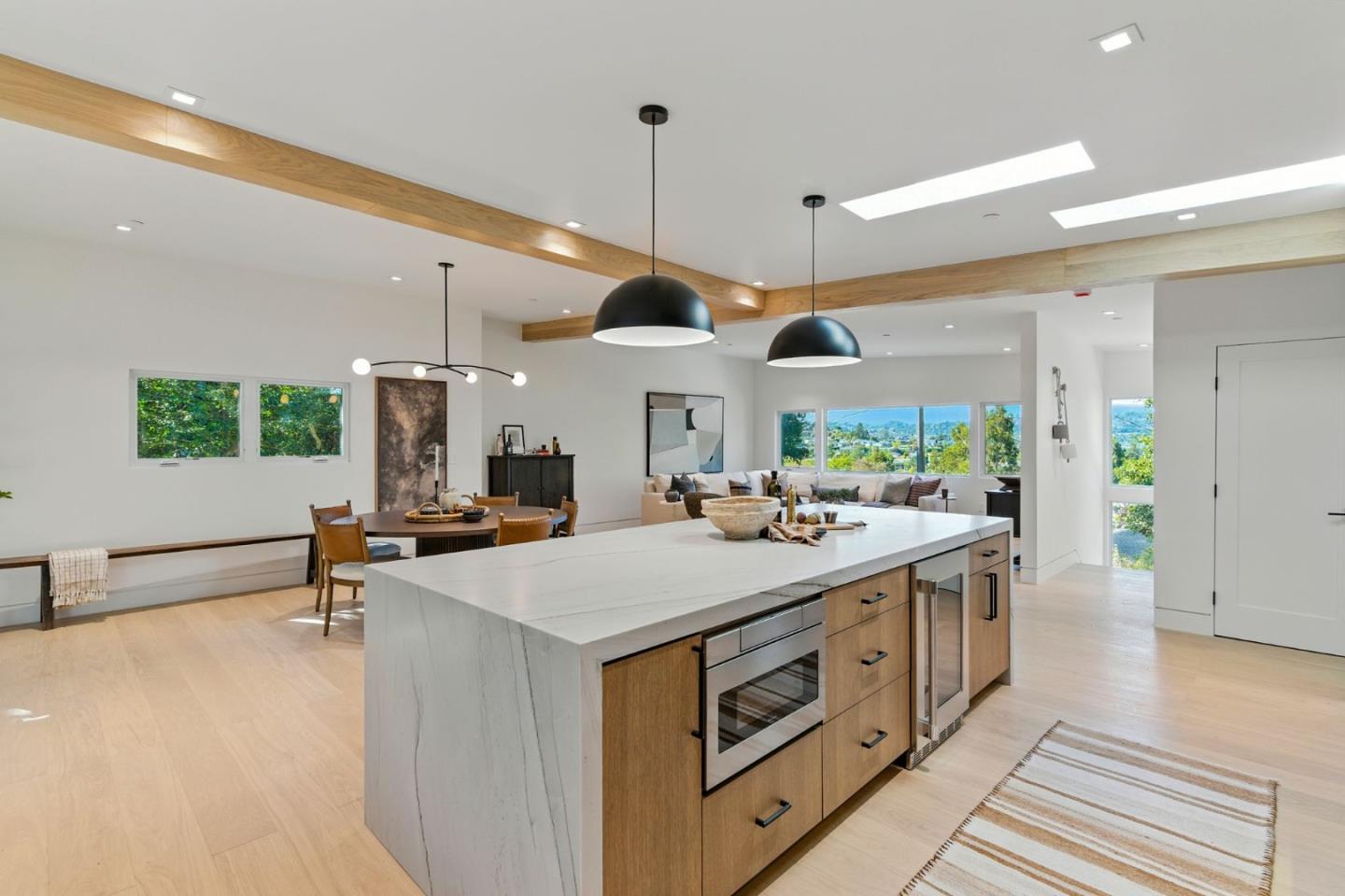 Detail Gallery Image 7 of 42 For 633 Manzanita Ave, Corte Madera,  CA 94925 - 4 Beds | 4/1 Baths