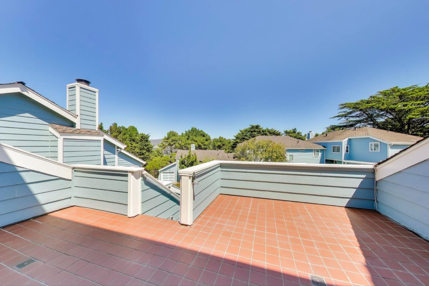 Detail Gallery Image 3 of 20 For 286 Barbara Ln, Daly City,  CA 94015 - 2 Beds | 1/1 Baths