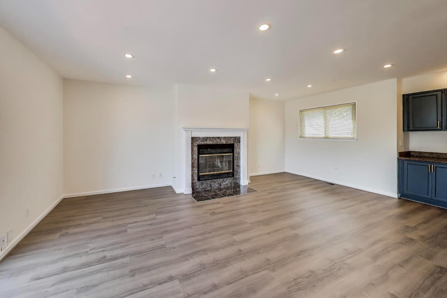 Detail Gallery Image 5 of 20 For 286 Barbara Ln, Daly City,  CA 94015 - 2 Beds | 1/1 Baths