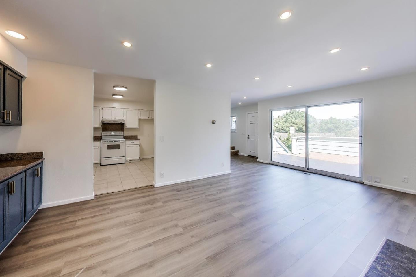 Detail Gallery Image 6 of 20 For 286 Barbara Ln, Daly City,  CA 94015 - 2 Beds | 1/1 Baths