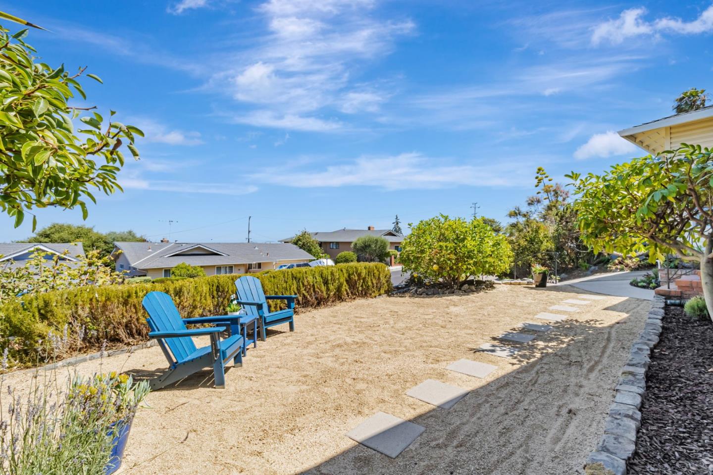Detail Gallery Image 6 of 49 For 1083 W Hillsdale Blvd, San Mateo,  CA 94403 - 3 Beds | 2 Baths