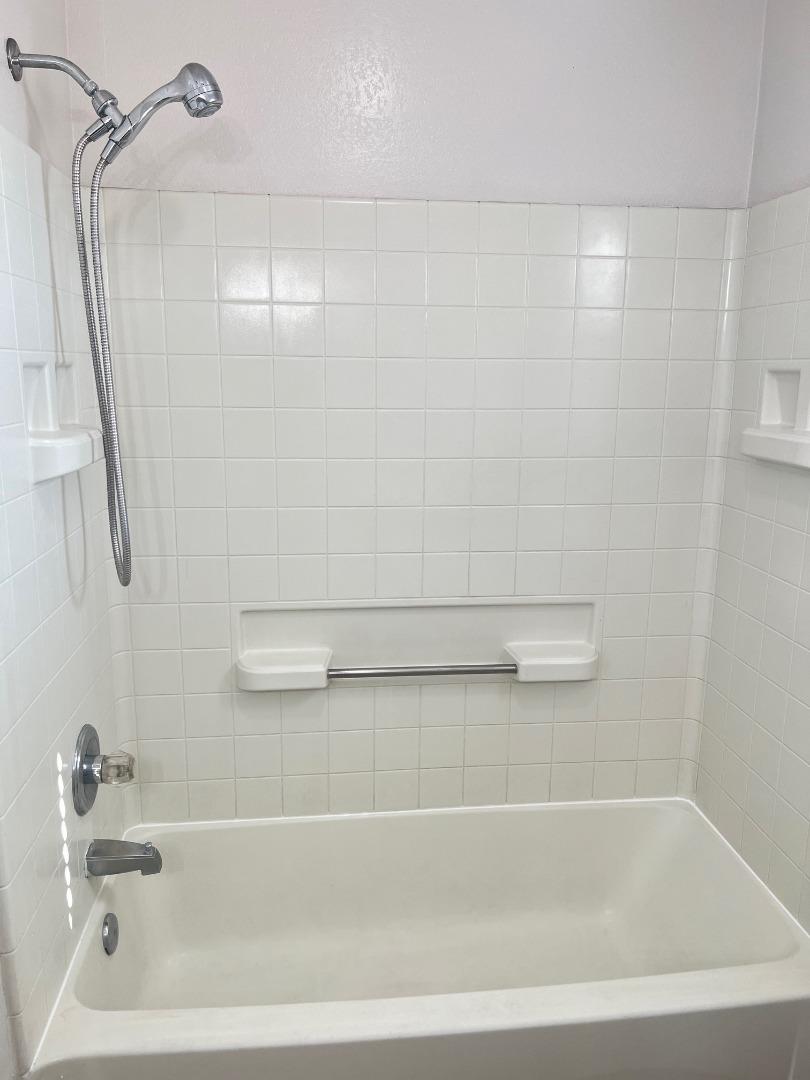 Detail Gallery Image 16 of 22 For 1623 Sawgrass Dr, San Jose,  CA 95116 - 4 Beds | 2/1 Baths
