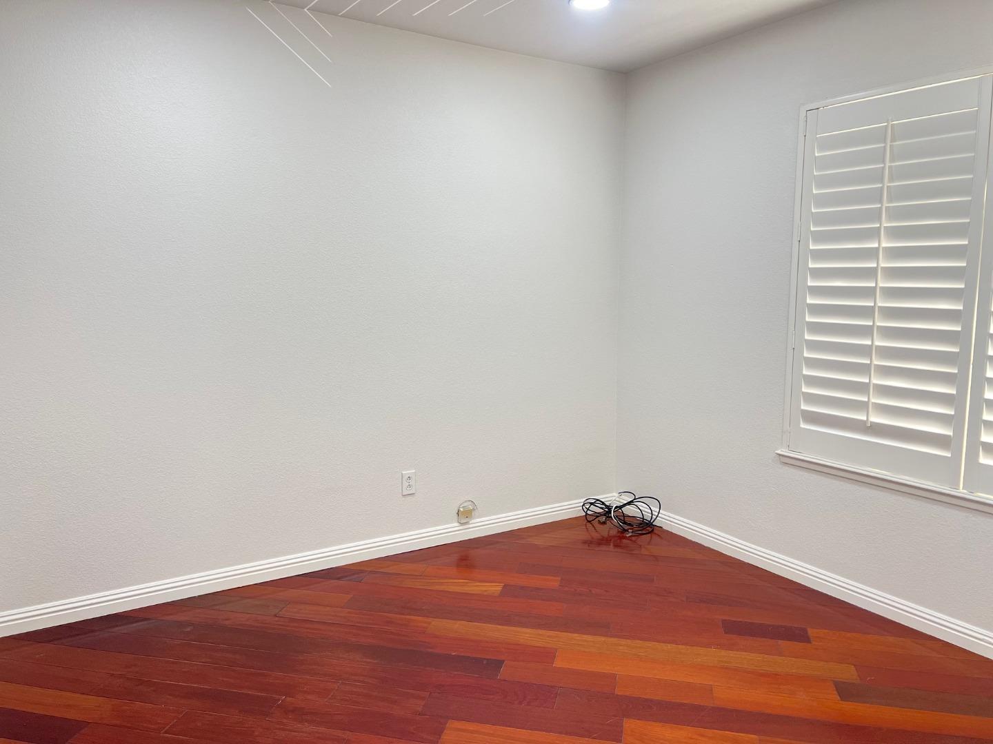 Detail Gallery Image 20 of 22 For 1623 Sawgrass Dr, San Jose,  CA 95116 - 4 Beds | 2/1 Baths