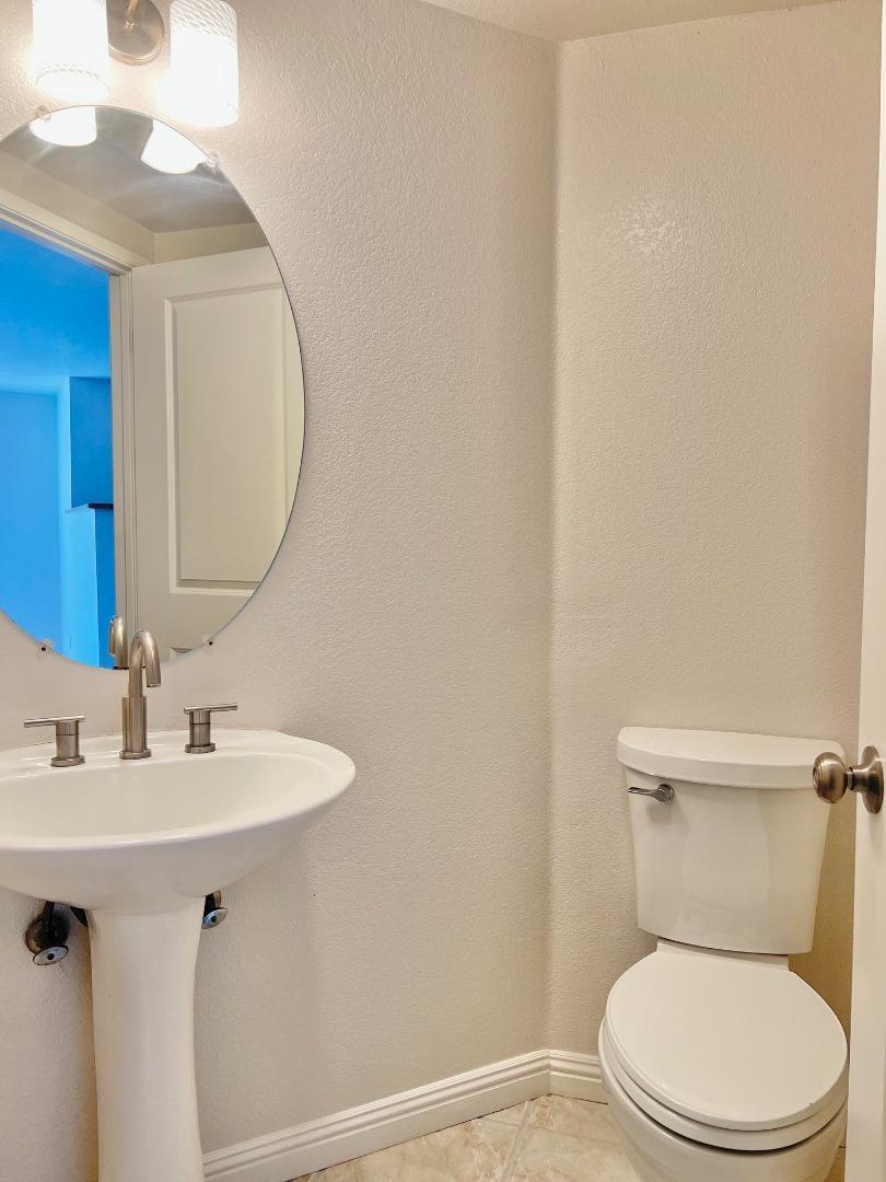 Detail Gallery Image 9 of 22 For 1623 Sawgrass Dr, San Jose,  CA 95116 - 4 Beds | 2/1 Baths
