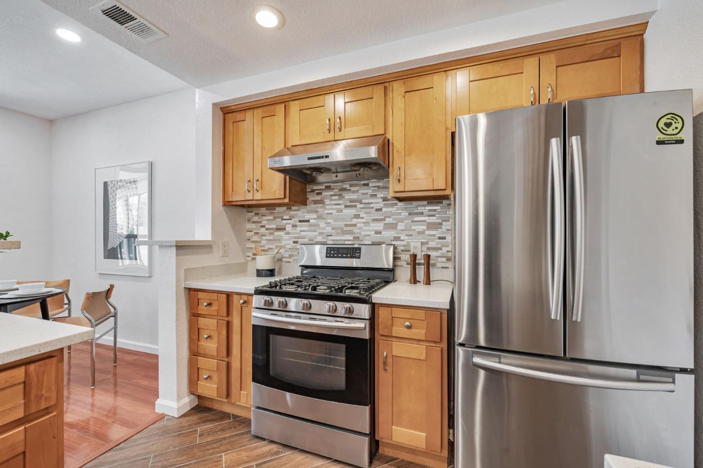 Detail Gallery Image 12 of 39 For 5220 Fairbanks Cmn, Fremont,  CA 94555 - 2 Beds | 1 Baths
