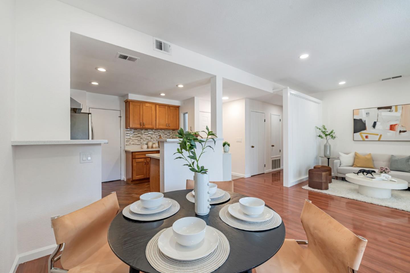 Detail Gallery Image 14 of 39 For 5220 Fairbanks Cmn, Fremont,  CA 94555 - 2 Beds | 1 Baths