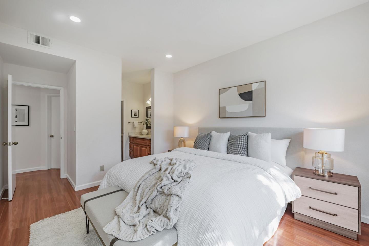 Detail Gallery Image 20 of 39 For 5220 Fairbanks Cmn, Fremont,  CA 94555 - 2 Beds | 1 Baths