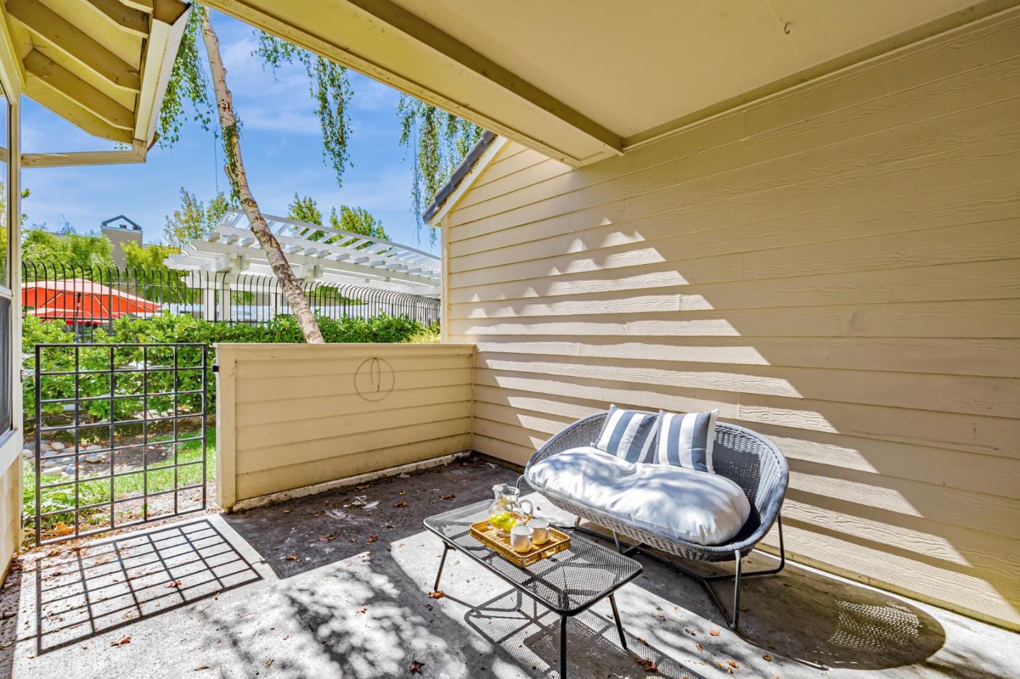 Detail Gallery Image 28 of 39 For 5220 Fairbanks Cmn, Fremont,  CA 94555 - 2 Beds | 1 Baths