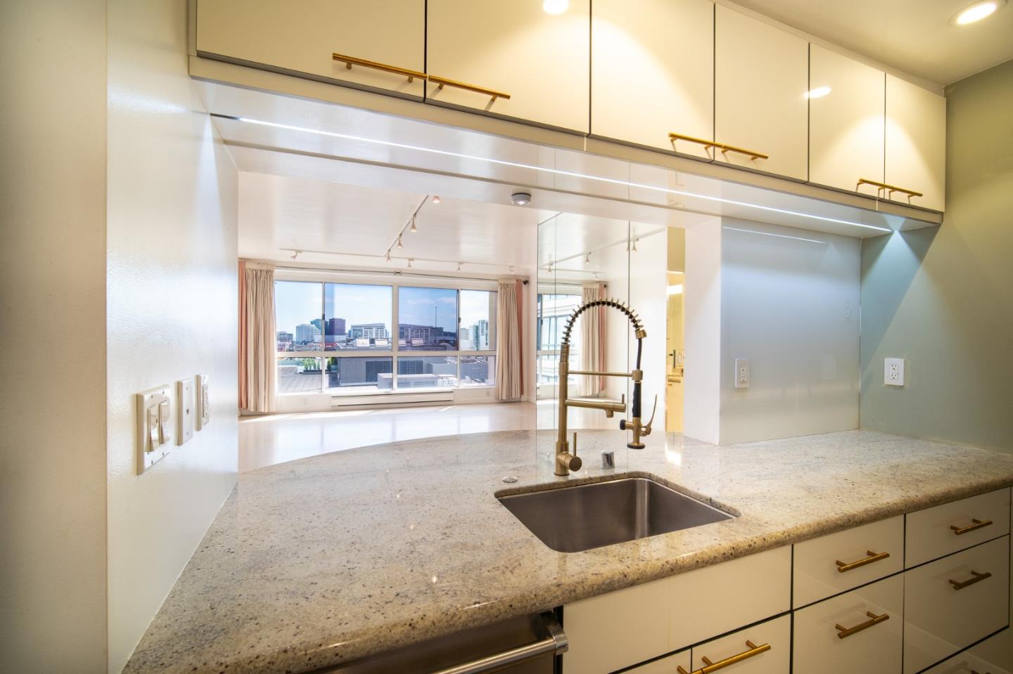 Detail Gallery Image 10 of 61 For 300 3rd St #1210,  San Francisco,  CA 94107 - 0 Beds | 1 Baths