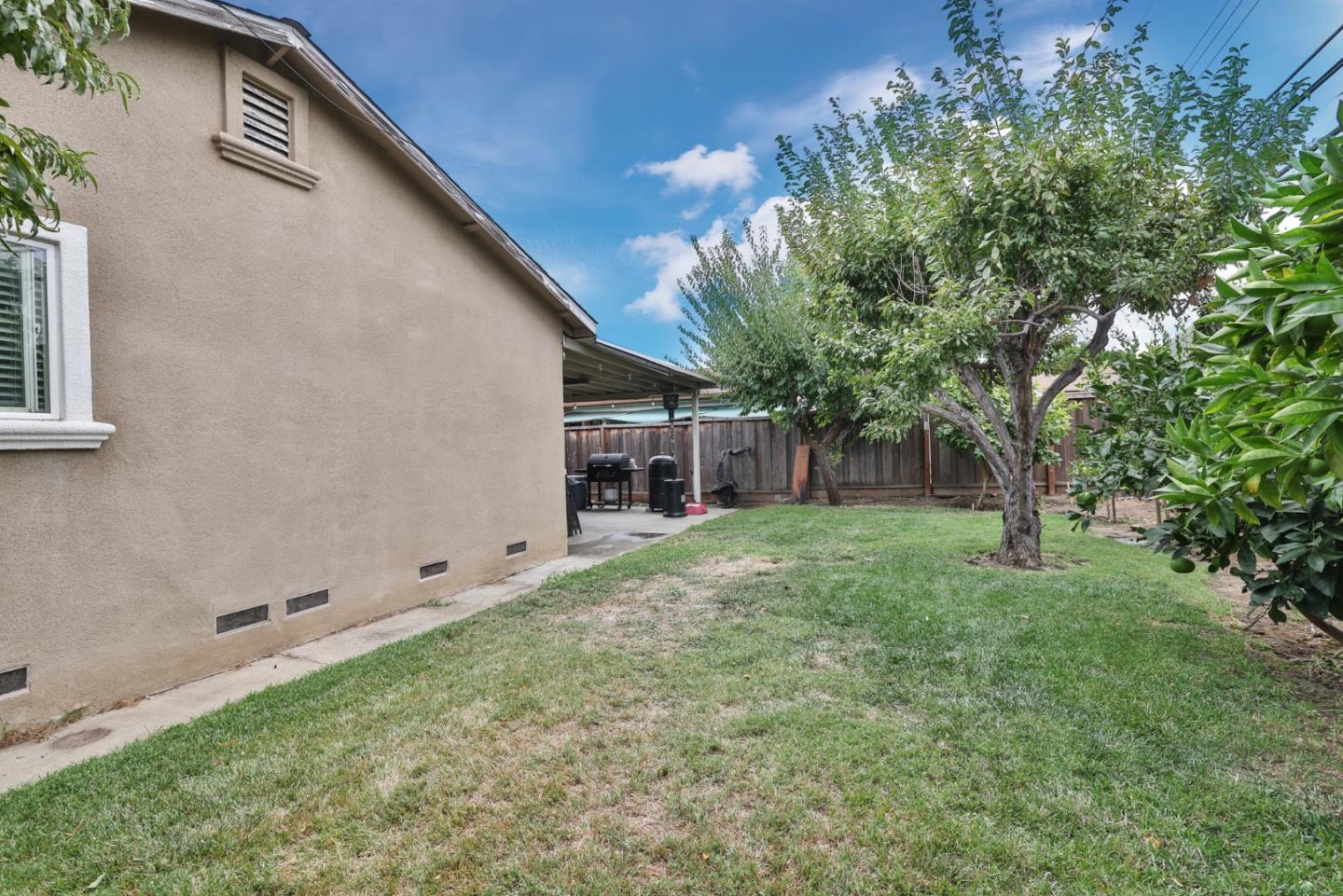 Detail Gallery Image 18 of 19 For 1899 Bermuda Way, San Jose,  CA 95122 - 4 Beds | 2 Baths