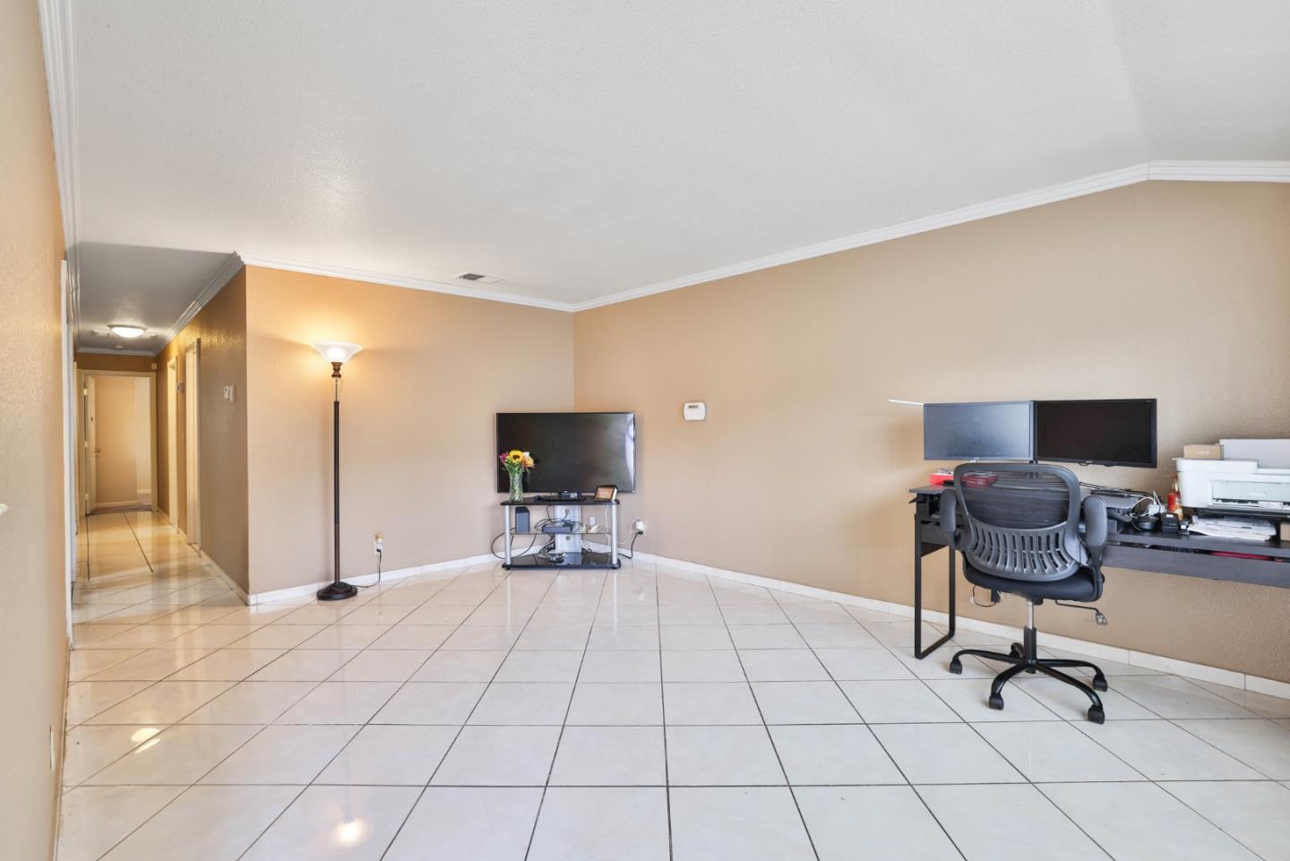 Detail Gallery Image 3 of 19 For 1899 Bermuda Way, San Jose,  CA 95122 - 4 Beds | 2 Baths