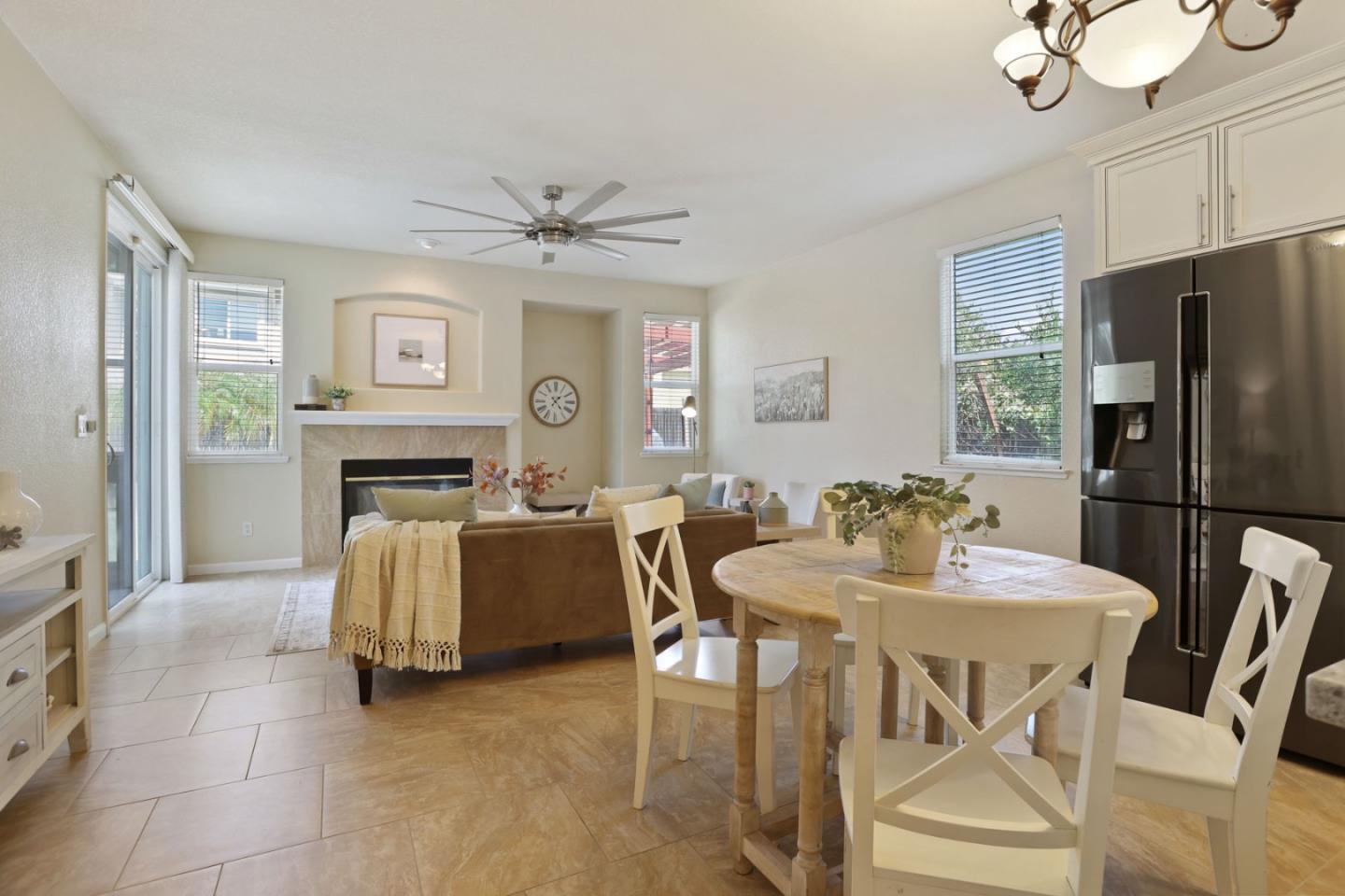 Detail Gallery Image 15 of 46 For 2265 Barcelona Dr, Tracy,  CA 95377 - 5 Beds | 2/1 Baths