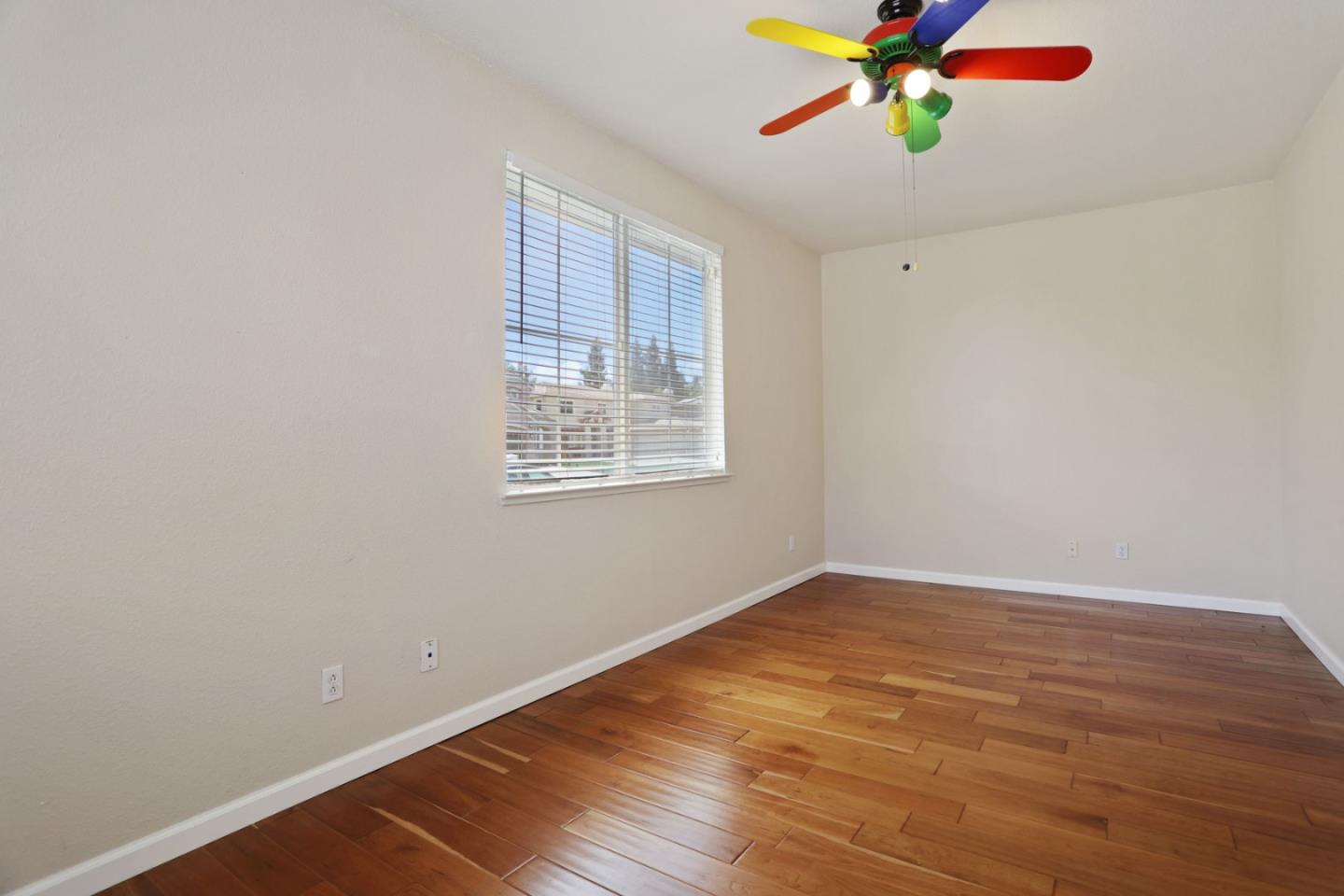 Detail Gallery Image 32 of 46 For 2265 Barcelona Dr, Tracy,  CA 95377 - 5 Beds | 2/1 Baths