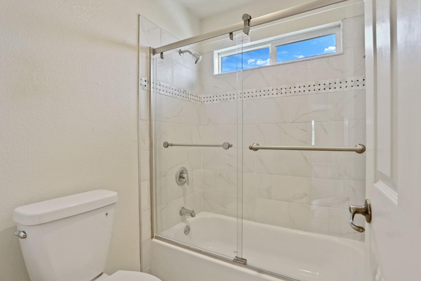 Detail Gallery Image 38 of 46 For 2265 Barcelona Dr, Tracy,  CA 95377 - 5 Beds | 2/1 Baths