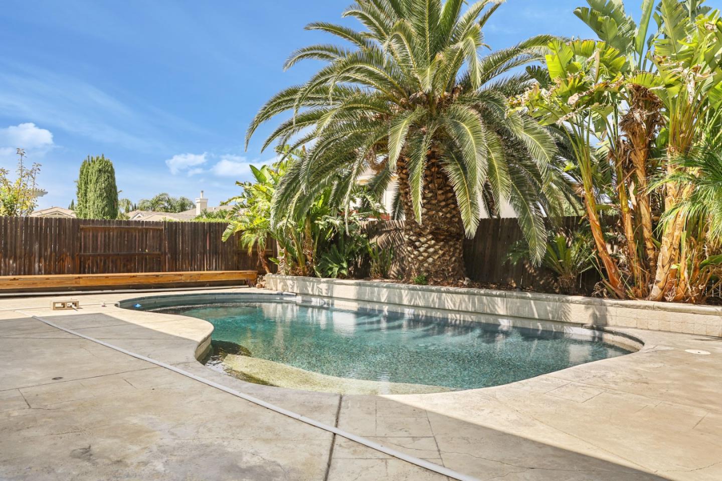 Detail Gallery Image 40 of 46 For 2265 Barcelona Dr, Tracy,  CA 95377 - 5 Beds | 2/1 Baths