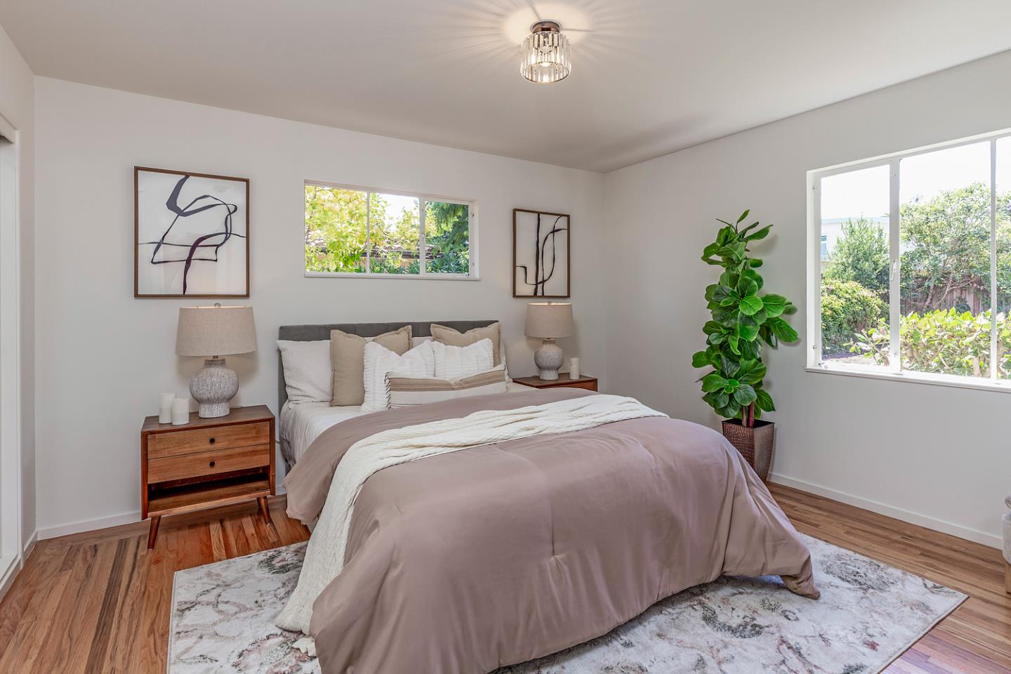 Detail Gallery Image 12 of 19 For 384 Cuesta Dr, Los Altos,  CA 94024 - 3 Beds | 2 Baths