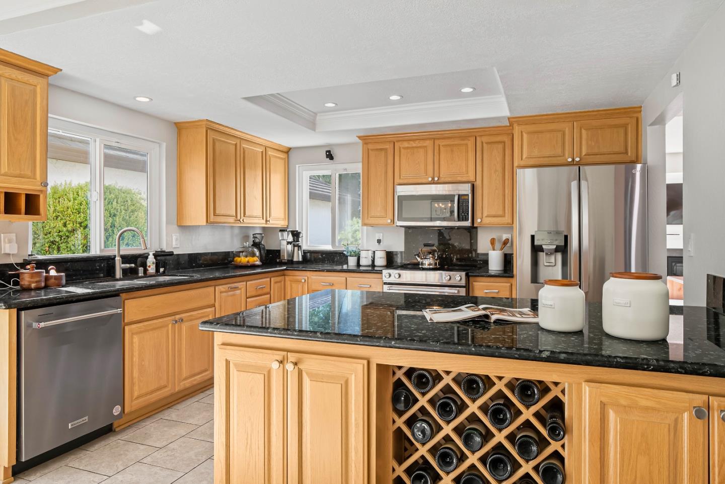 Detail Gallery Image 10 of 38 For 2598 Mabury Sq, San Jose,  CA 95133 - 3 Beds | 3 Baths