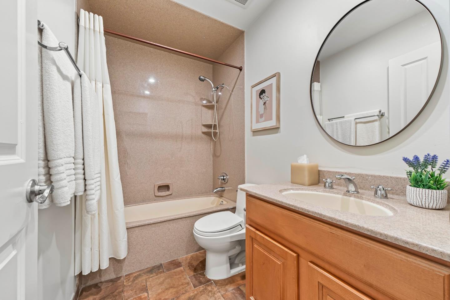 Detail Gallery Image 19 of 38 For 2598 Mabury Sq, San Jose,  CA 95133 - 3 Beds | 3 Baths