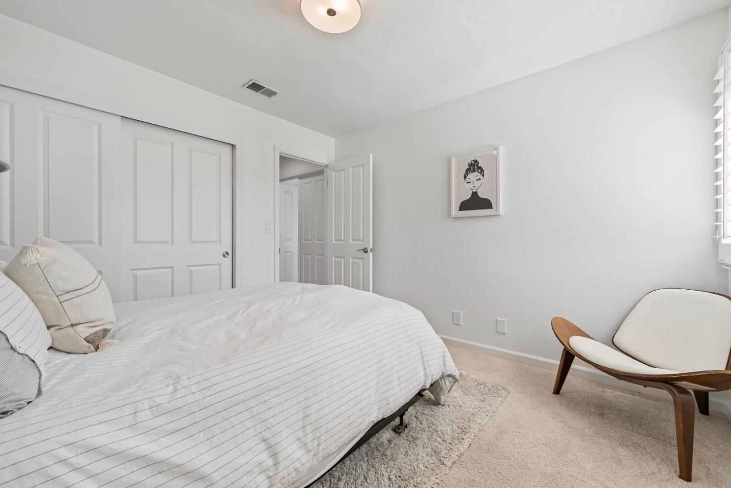 Detail Gallery Image 21 of 38 For 2598 Mabury Sq, San Jose,  CA 95133 - 3 Beds | 3 Baths