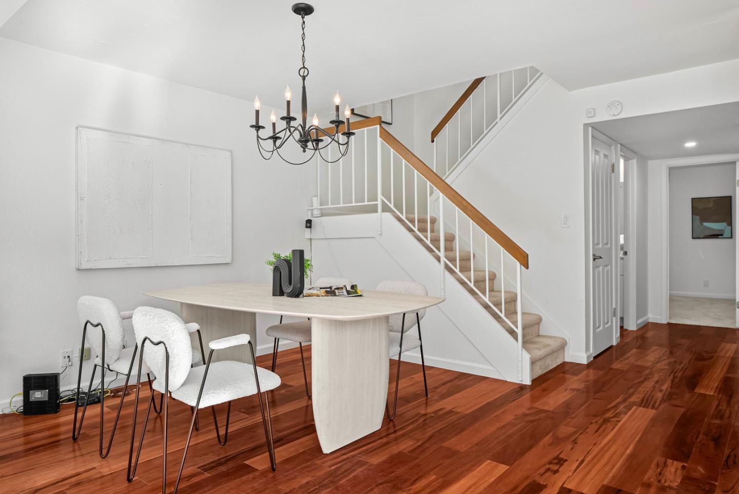 Detail Gallery Image 5 of 38 For 2598 Mabury Sq, San Jose,  CA 95133 - 3 Beds | 3 Baths