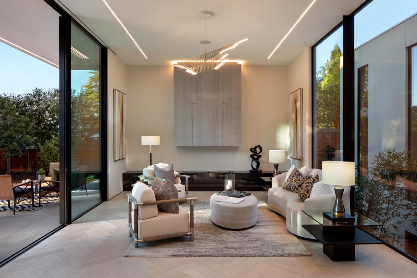 Detail Gallery Image 3 of 22 For 2171 Clayton Dr, Menlo Park,  CA 94025 - 7 Beds | 8/1 Baths