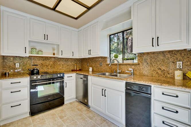 Detail Gallery Image 16 of 56 For 425 N El Camino Real #203,  San Mateo,  CA 94401 - 2 Beds | 2 Baths