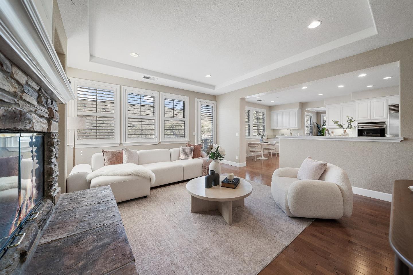 Detail Gallery Image 23 of 58 For 39 Lupine Valley Ct, Brisbane,  CA 94005 - 5 Beds | 3 Baths
