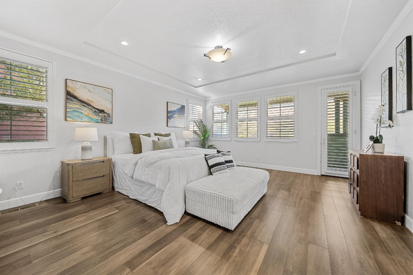 Detail Gallery Image 33 of 58 For 39 Lupine Valley Ct, Brisbane,  CA 94005 - 5 Beds | 3 Baths